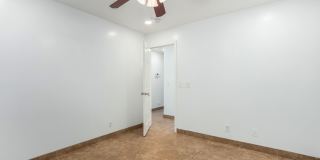 1100 W 12th Street Gallery 28