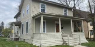 716 Pearl Street Gallery 1