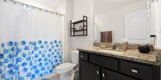 3be / 2.5ba Easy Access to Duke Townhouse Gallery 14