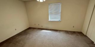 1BR/1BA Condo Near Campus Gallery 8