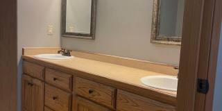705-707 E Watermill Circle Gallery 9