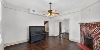 Ideal for Medical Professionals & Students – Spacious 5BR Near Downtown Gallery 12