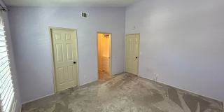 Beautiful 3 Bedroom 3 Bath Townhome with Loft in Orange! Beautiful 3 Bedroom 3 Bath Townhome with Loft in Orange! Gallery 22
