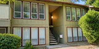 2 Bedroom walking distance to Chico State! Gallery 1