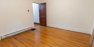 Spacious 4BR Bungalow: Historic Old Southwest w/ Screened Porch & Car Port Gallery 10