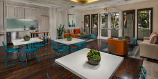 Colonnade at Sycamore Highlands Gallery 38