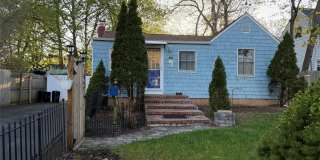 32 Dewey Street Gallery 1