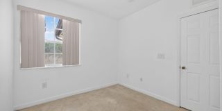 1575 NE 33rd Avenue Gallery 28