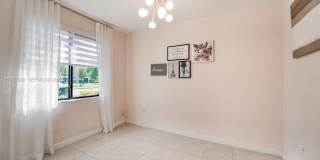 20814 NE 5th Ct Gallery 14