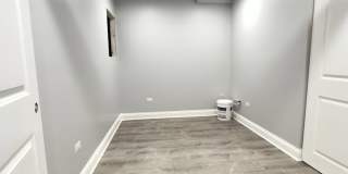 6257-1 West Rosemont Avenue Gallery 9