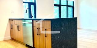 Stunning 2 Bed 2 Bath Gallery 7