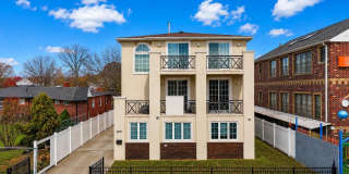 2981 Hylan Boulevard Gallery 1