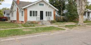 3 BEDROOM, PLUS 1 BONUS ROOM, 2 BATHROOM SINGLE FAMILY HOME CLOSE TO DOWNTOWN CHEYENNE Gallery 1