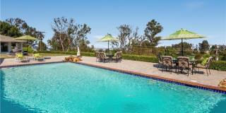 2 Bowie Road Gallery 37