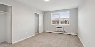 Oakland Terrace Gallery 16