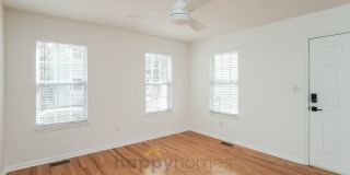 The Urban Retreat: Modern 3/1.5 Near Everything You Love Gallery 5