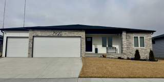 3 bed 2 bath 1 year old house in SE Lincoln Gallery 1