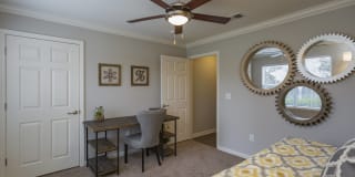 Stoneridge Farms Apartments Gallery 10