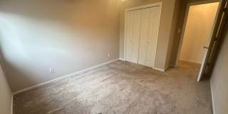 4 bedroom, 2 1/2 bath Gallery 18