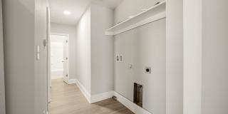 373 Spring Street Southwest - 1 Gallery 13
