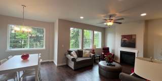 Newer 5 Bedroom House close to Shopping, Lake Padden, WWU, South Side of Bellingham Newer 5 Bedroom House close to Shopping, Lake Padden, WWU, South Side of Bellingham Gallery 8