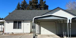 Duplex in SW Redmond Gallery 1