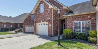 FOR LEASE- CONDO, WALKING DISTANCE TO MTSU CAMPUS! Gallery 1