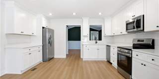 127 Perry Street Gallery 9