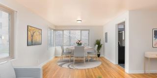 Hamrick & Halmark Gallery 28