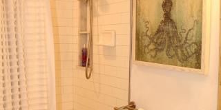 300 Monroe Avenue Gallery 18