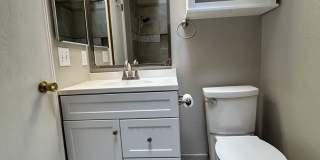 Beautiful & Bright 2-Bedroom + Office Corner Condo in North Boulder Gallery 25
