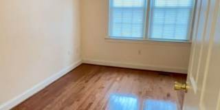 Bright & Modern 1-Bedroom Condo in Heathwood Court – Walkable & Inviting ~ Available May 2026! Gallery 17
