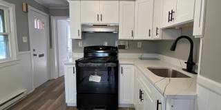 109-111 S Walnut Street Gallery 4