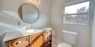 2317 HARRIS STREET Gallery 13