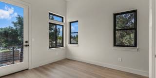Gorgeous BRAND NEW Modern 2-bd/2-bath Condo in Redmond, OR! Gallery 6
