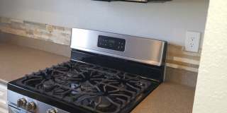 Gorgeous 2 bed 2 bath nestled in heart of Mission Viejo Gallery 1