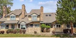 Wonderful townhome unit in Arvada! MOVE IN READY!! Gallery 1