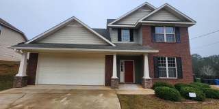 4 Bedroom - Near Ft Moore Gallery 1