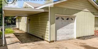 3 Bed 1.5 Bath House in Convenient Location Gallery 19