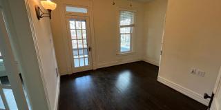 Stunning Victorian Duplex for Rent Gallery 31