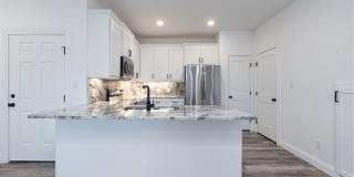 2 YEAR OLD DUPLEX NEAR ACU! Gallery 6