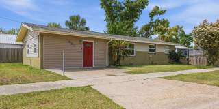 Lynn Haven Home with Outdoor Entertainment Area Gallery 1