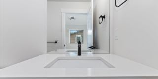 BRAND NEW 3 bed 3.5 bath townhouse Gallery 22