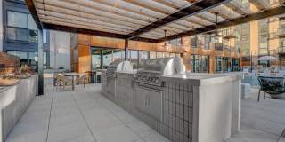 Journeyman Gallery 21