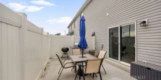 Charming townhome | 3 Bed · 2.5 Bath | 2-Car Garage - $500 MOVE-IN CREDIT FOR SEPTEMBER!! Gallery 41