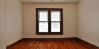 4 Bedroom North Campus Newly Remodeled House with 2 Decks and Patio Gallery 29