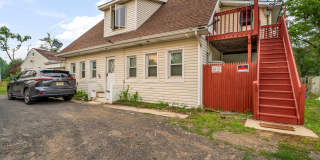 96 Wilson Avenue Gallery 1