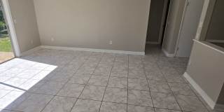 3 BEDROOM TO 2 BATH SPACIOUS HOME WITH OVERSIZED GARAGE 3 BEDROOM TO 2 BATH SPACIOUS HOME WITH OVERSIZED GARAGE Gallery 23