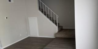 COMING SOON! 3 Bed + 1.5 Bath Townhouse Gallery 5