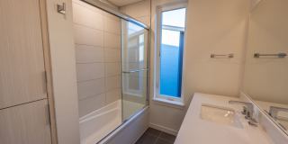 Riverside Townhomes - Waterfront Living in Vancouver Gallery 25
